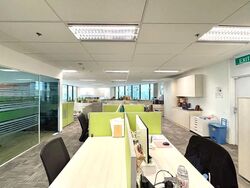 United Square (D11), Office #550232701
